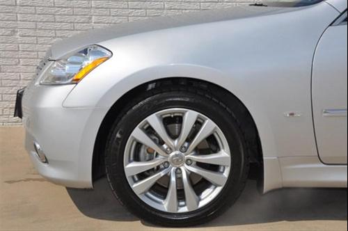 Infiniti M35 2010 photo 3