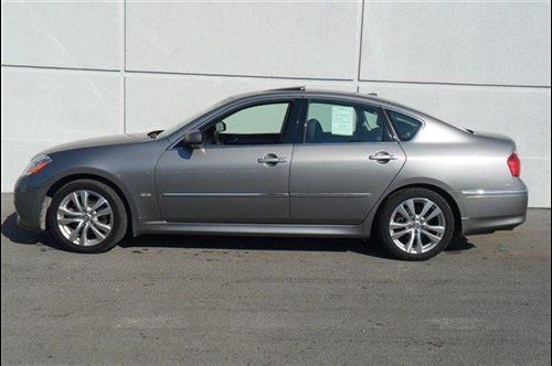 Infiniti M35 2010 photo 1