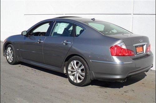 Infiniti M35 2010 photo 2