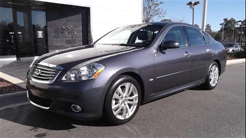 Infiniti M35 2010 photo 1