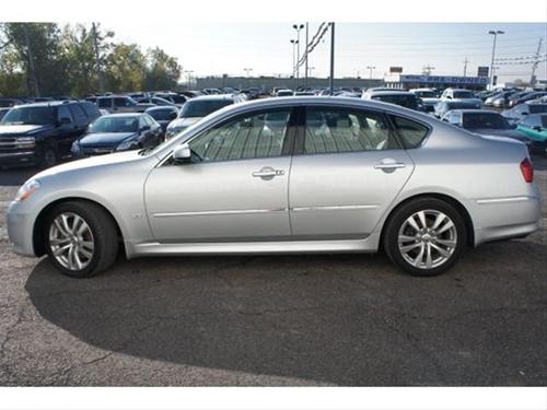 Infiniti M35 2010 photo 4