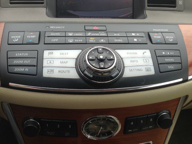 Infiniti M35x 2007 photo 11