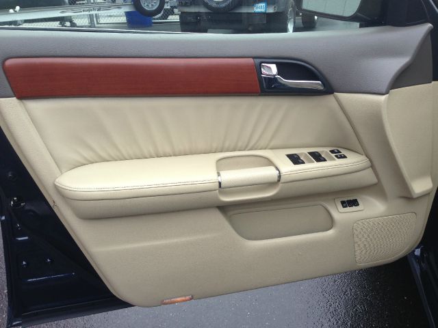 Infiniti M35x 2007 photo 22