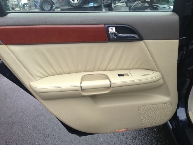 Infiniti M35x 2007 photo 25