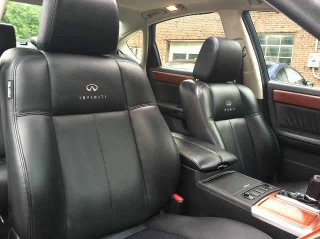 Infiniti M35x 2007 photo 3