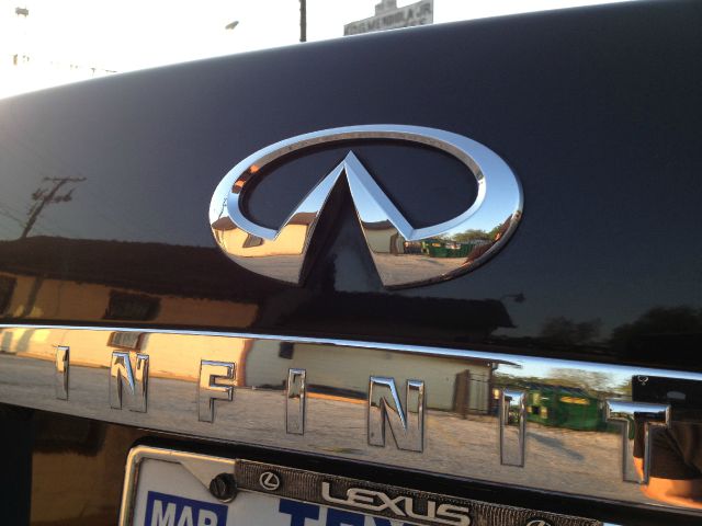 Infiniti M35x 2007 photo 4