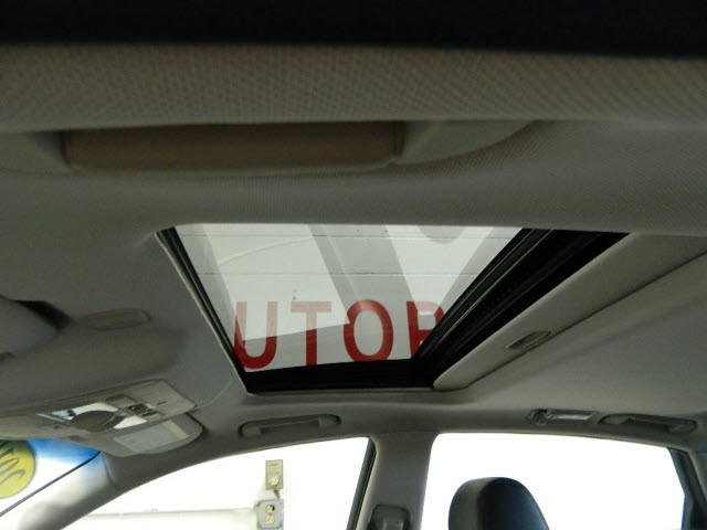 Infiniti M35x 2010 photo 3