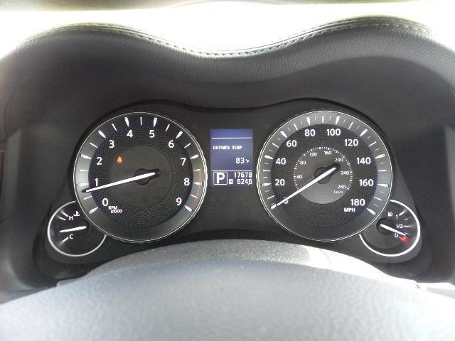 Infiniti M37 2012 photo 2