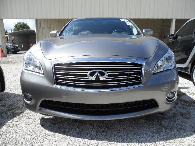 Infiniti M37 2012 photo 17