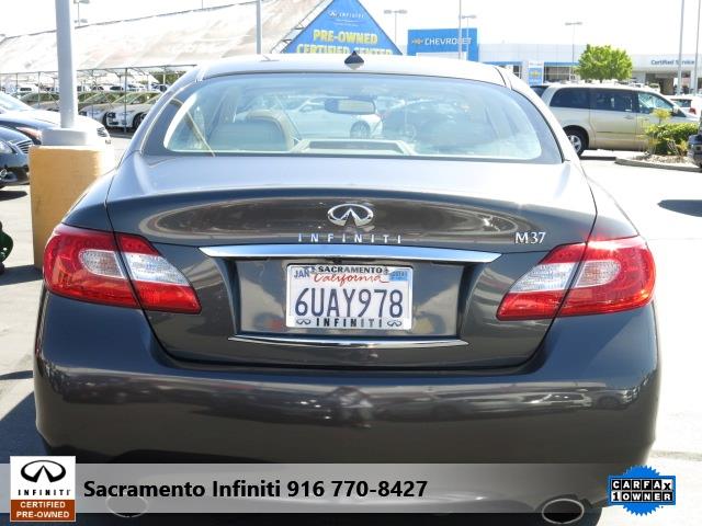 Infiniti M37 2012 photo 3