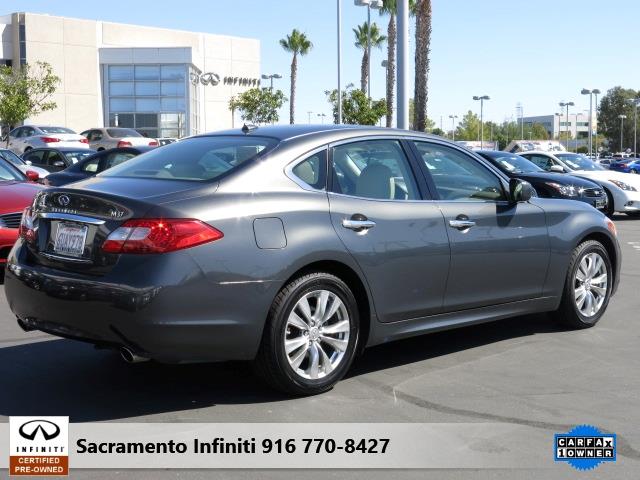 Infiniti M37 2012 photo 4