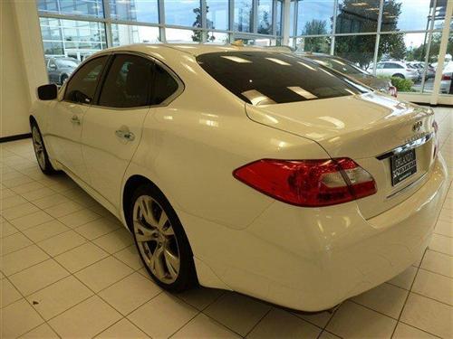 Infiniti M37 2012 photo 2