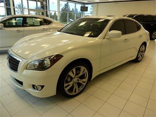 Infiniti M37 2012 photo 3