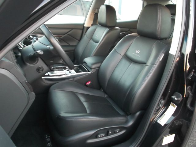 Infiniti M37 2012 photo 3