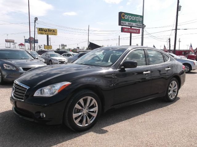 Infiniti M37 2012 photo 4