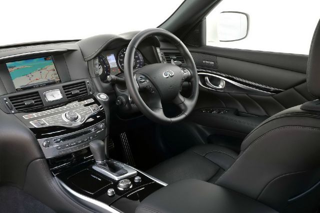 Infiniti M37 2013 photo 2
