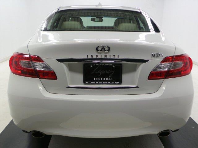 Infiniti M37x 2011 photo 2