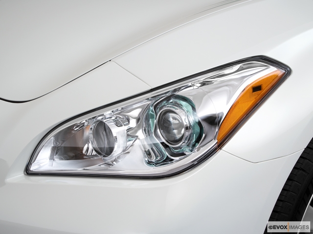 Infiniti M37x 2011 photo 1