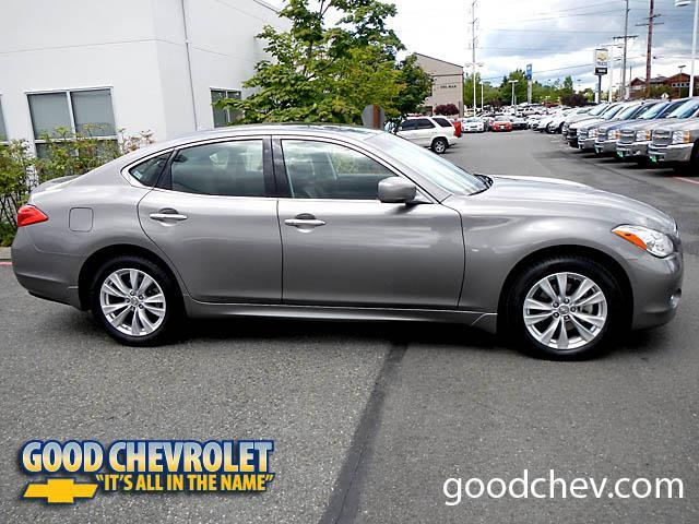 Infiniti M37x 2011 photo 4
