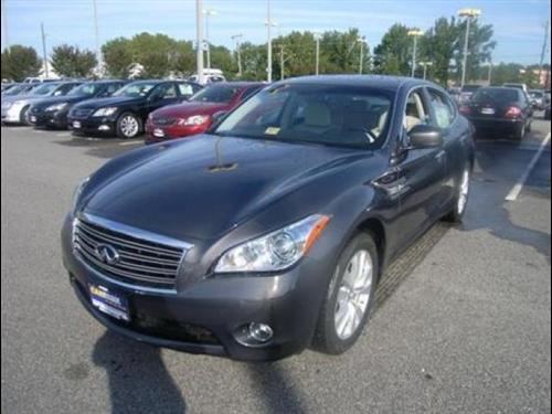 Infiniti M37x 2011 photo 1
