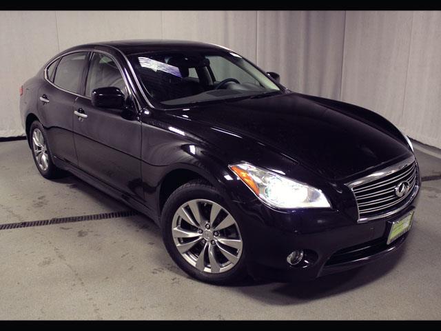 Infiniti M37x 2011 photo 3