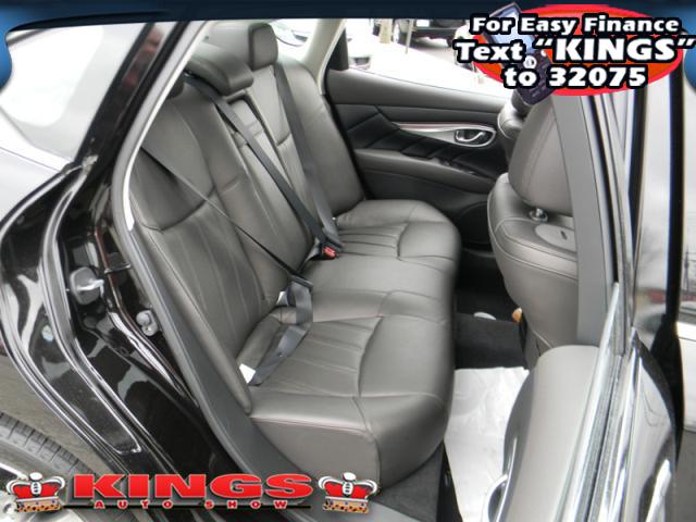 Infiniti M37x 2012 photo 4