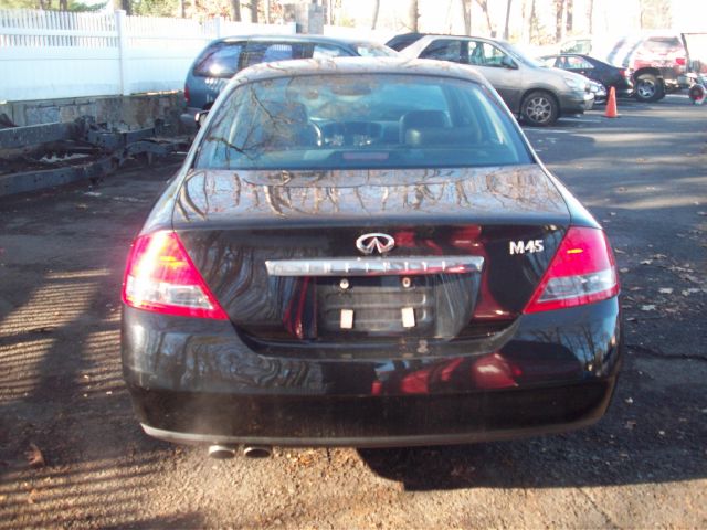 Infiniti M45 2003 photo 4