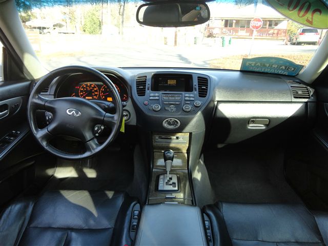 Infiniti M45 2003 photo 15