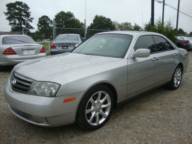Infiniti M45 2003 photo 1