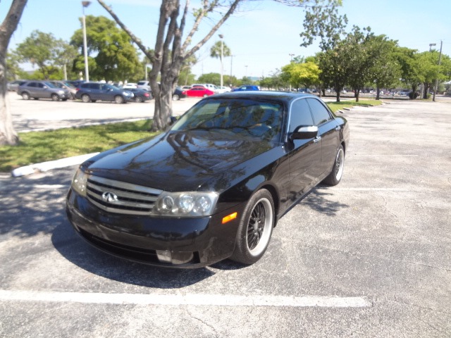 Infiniti M45 2003 photo 3