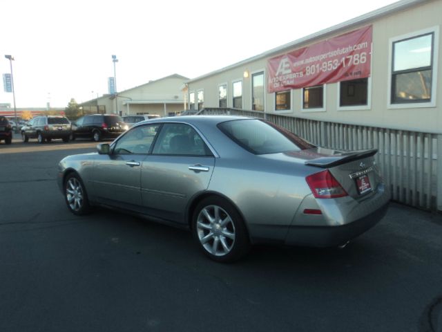 Infiniti M45 2003 photo 2