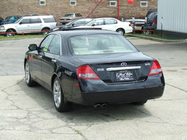 Infiniti M45 2003 photo 24