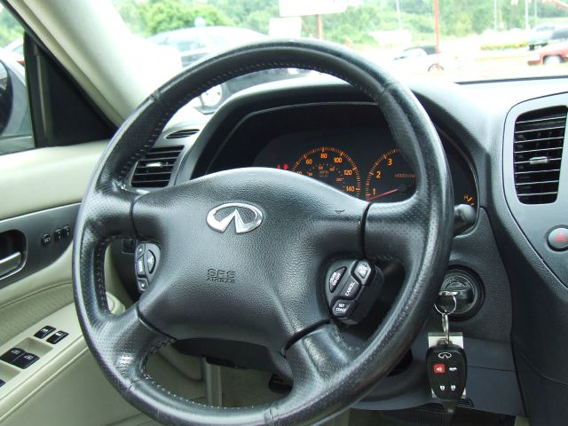Infiniti M45 2003 photo 6