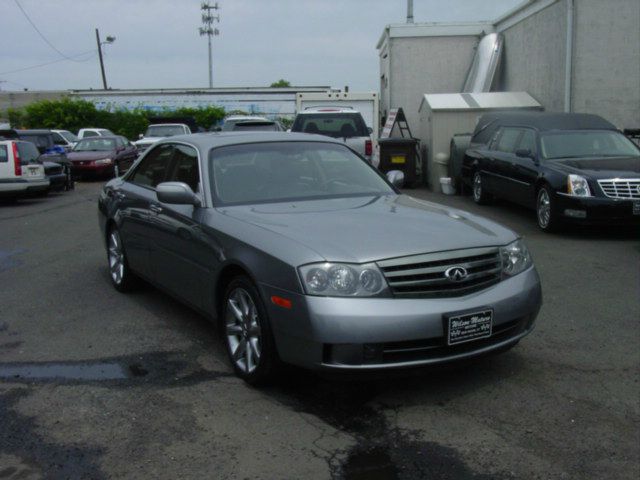 Infiniti M45 2004 photo 11