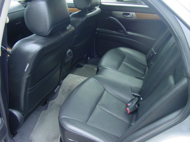Infiniti M45 2004 photo 14