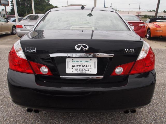 Infiniti M45 2006 photo 2