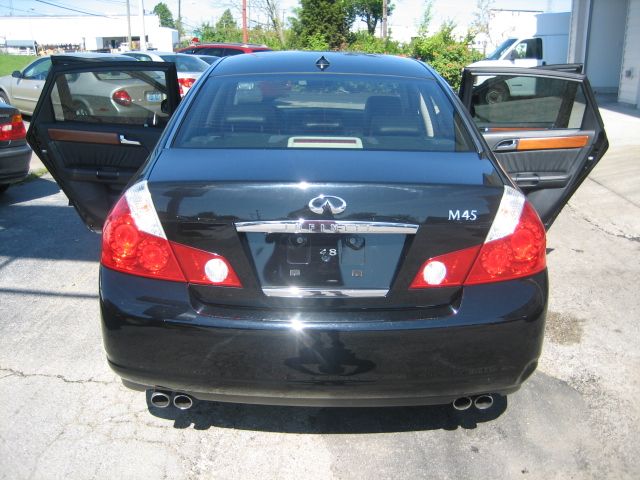 Infiniti M45 2006 photo 1