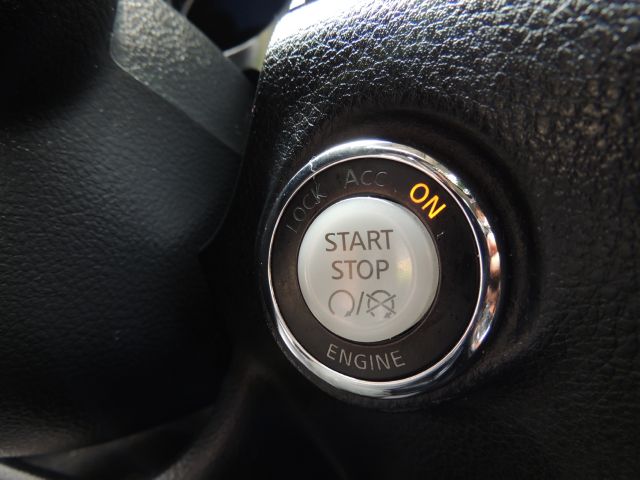 Infiniti M45 XLT Supercab Shortbed Sedan