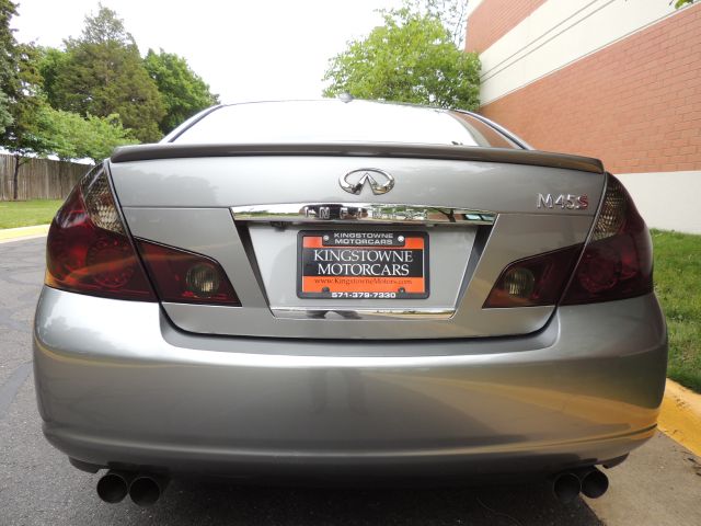 Infiniti M45 2007 photo 2