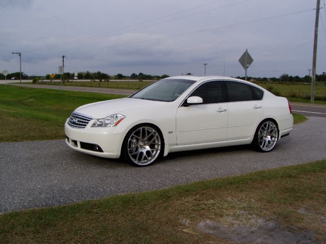 Infiniti M45 2007 photo 2