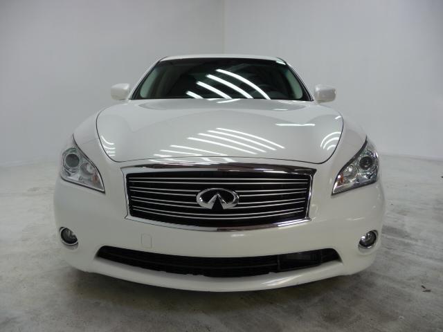 Infiniti M56 2012 photo 2