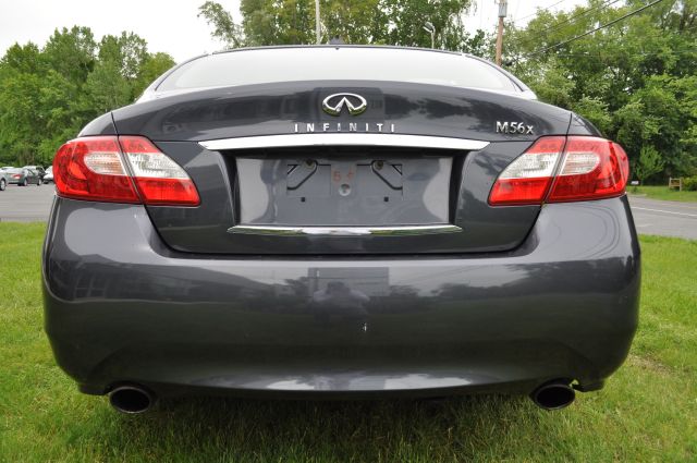 Infiniti M56x 2011 photo 5