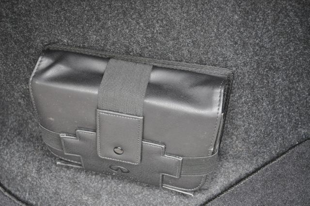 Infiniti M56x 2011 photo 53