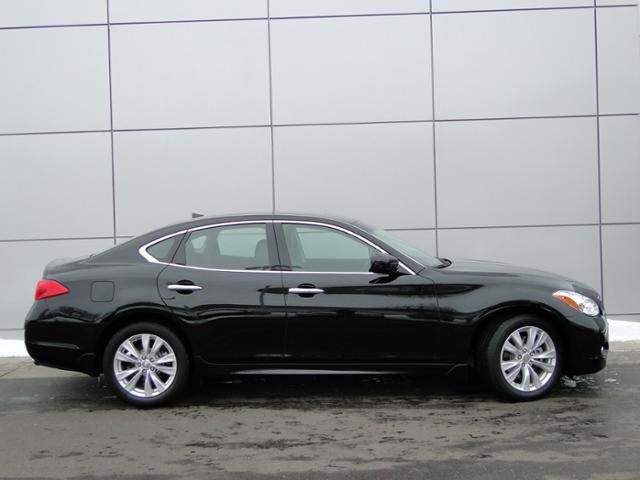 Infiniti M56x 2011 photo 4