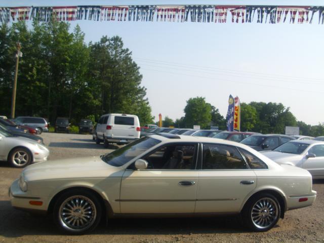 Infiniti Q45 Dream RED Sedan