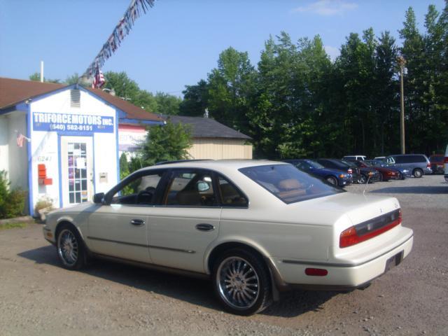 Infiniti Q45 1991 photo 4