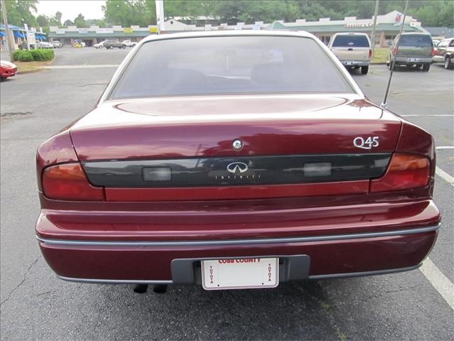 Infiniti Q45 1993 photo 8