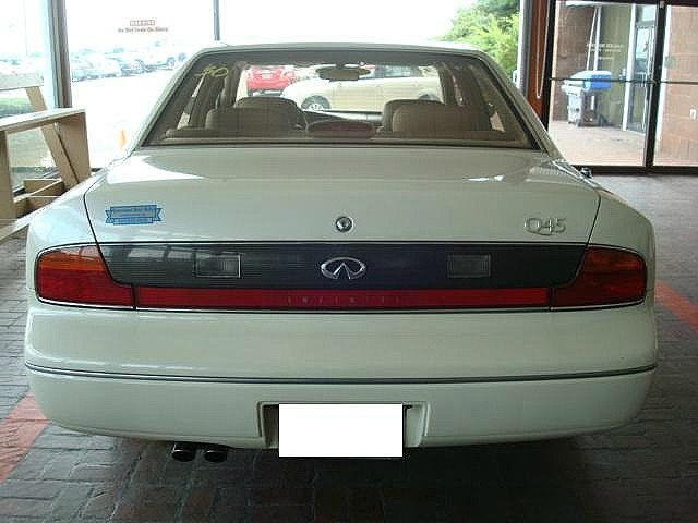 Infiniti Q45 1994 photo 2
