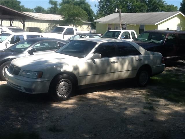 Infiniti Q45 1997 photo 2