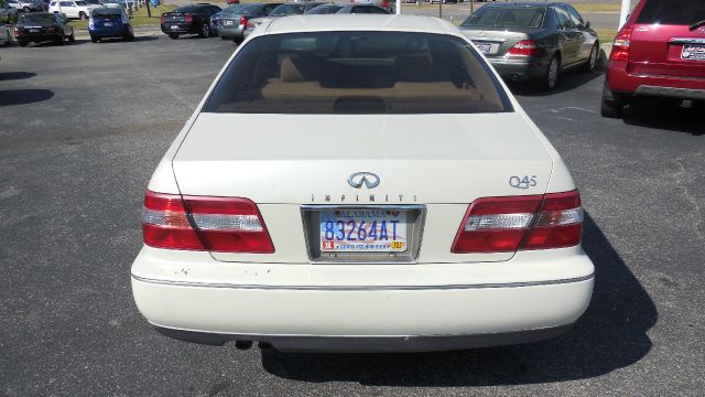 Infiniti Q45 1997 photo 4